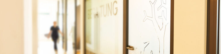 Watanpour Header Praxiskliniken Xl